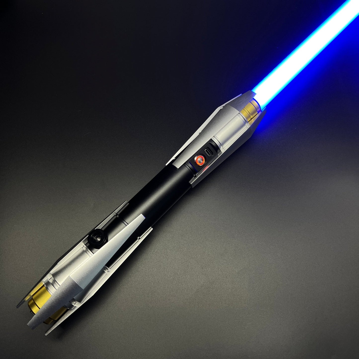 Dyas Saber - NerdArmour - Sabers